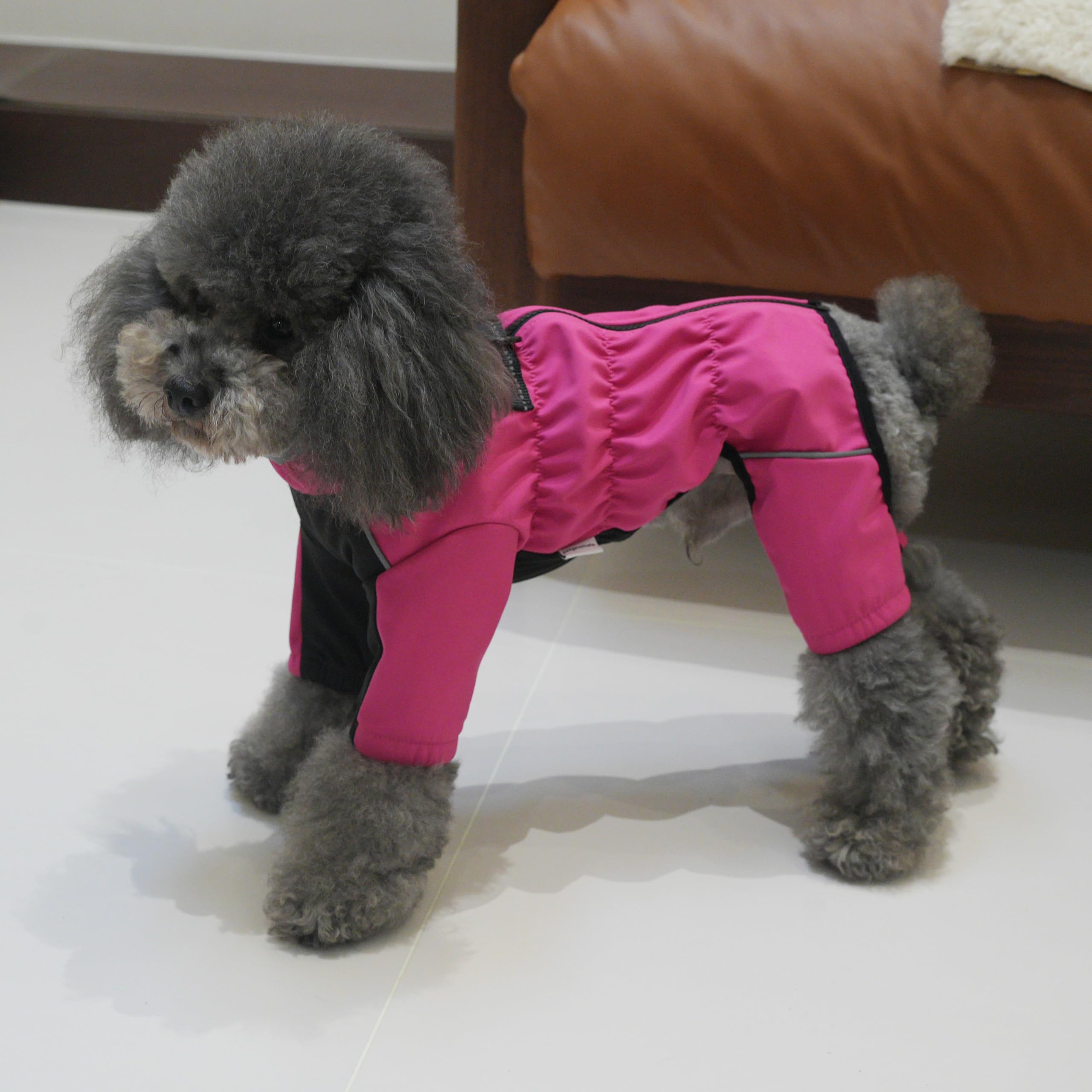 PetPromate trajes de nieve para perros rosa, detalles reflectantes para visibilidad nocturna.