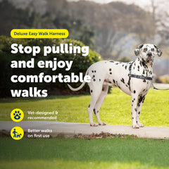 PetSafe Easy Walk Deluxe con tiras reflectantes para paseos nocturnos seguros.