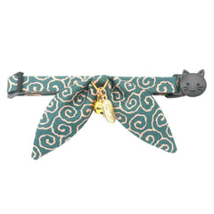 PetSoKoo collar con patrón arabesco: diseño único para destacar al caminar.