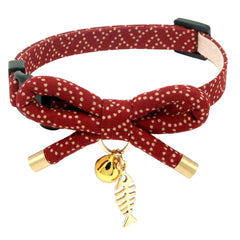 PetSoKoo collar gato con lazo en forma de moño y campana para estilo y visibilidad.