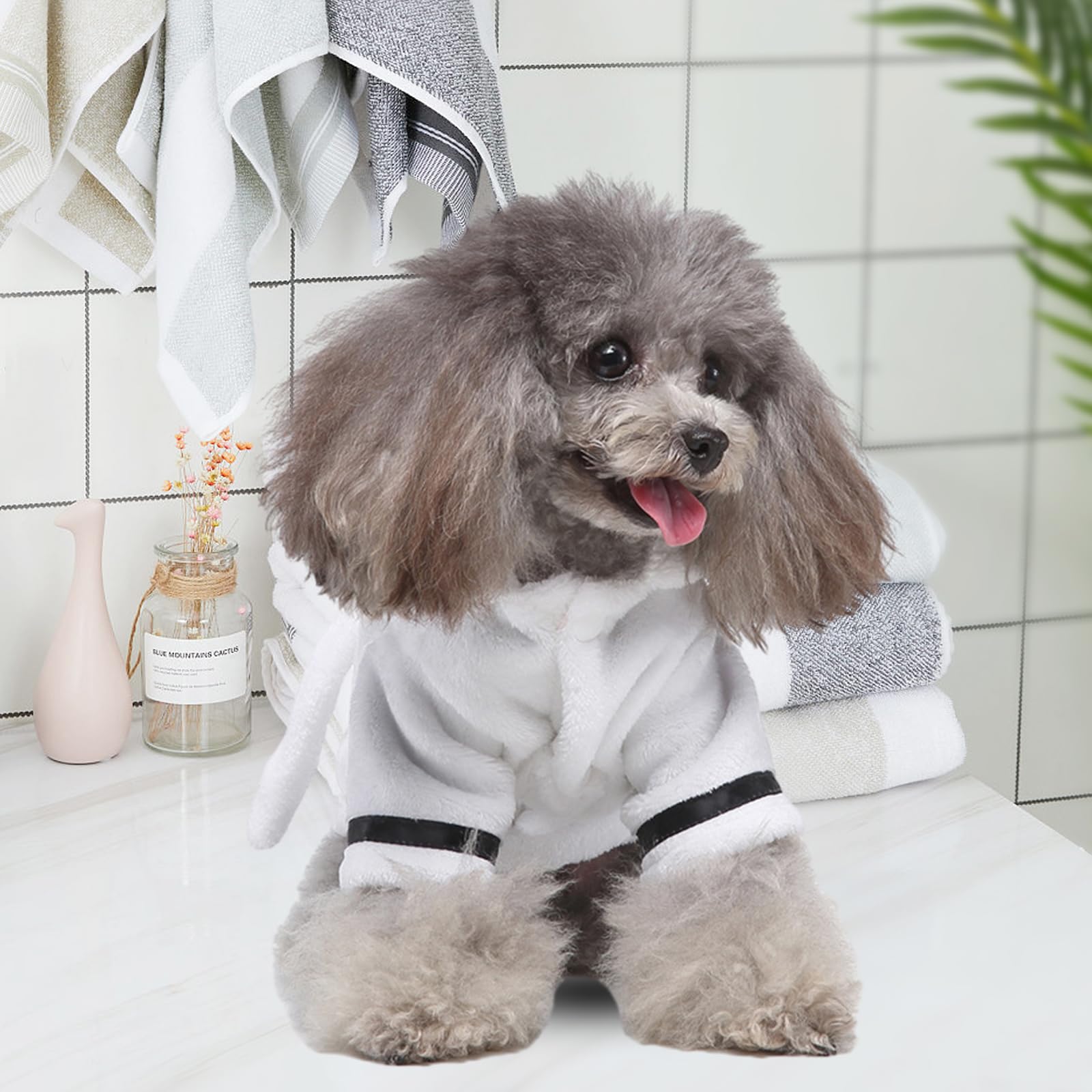 Petyoung bata de baño para mascotas, textura suave para piel sensible.