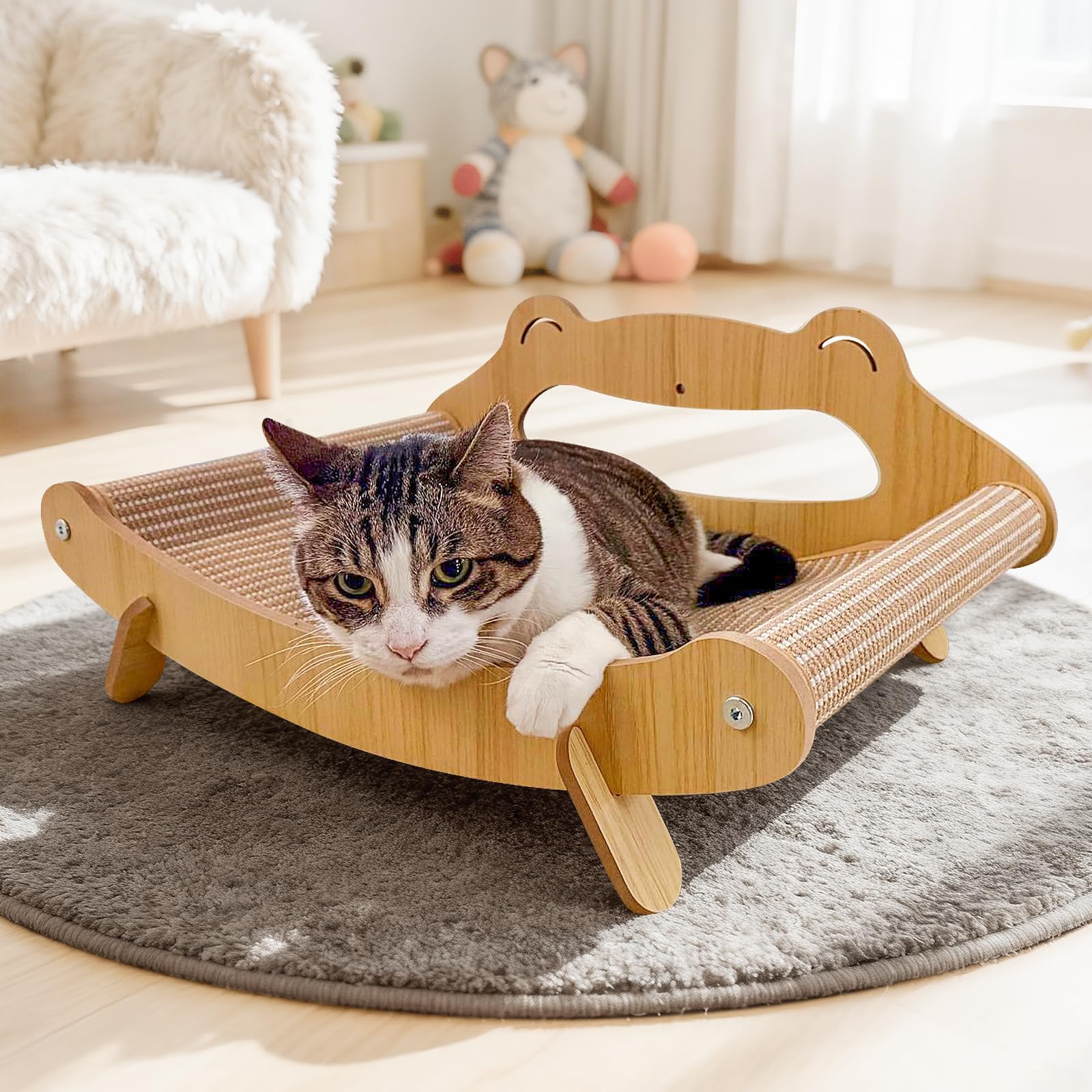 PetZen Garden base de madera curvada, diseño ergonómico para descansar y observar al gato.