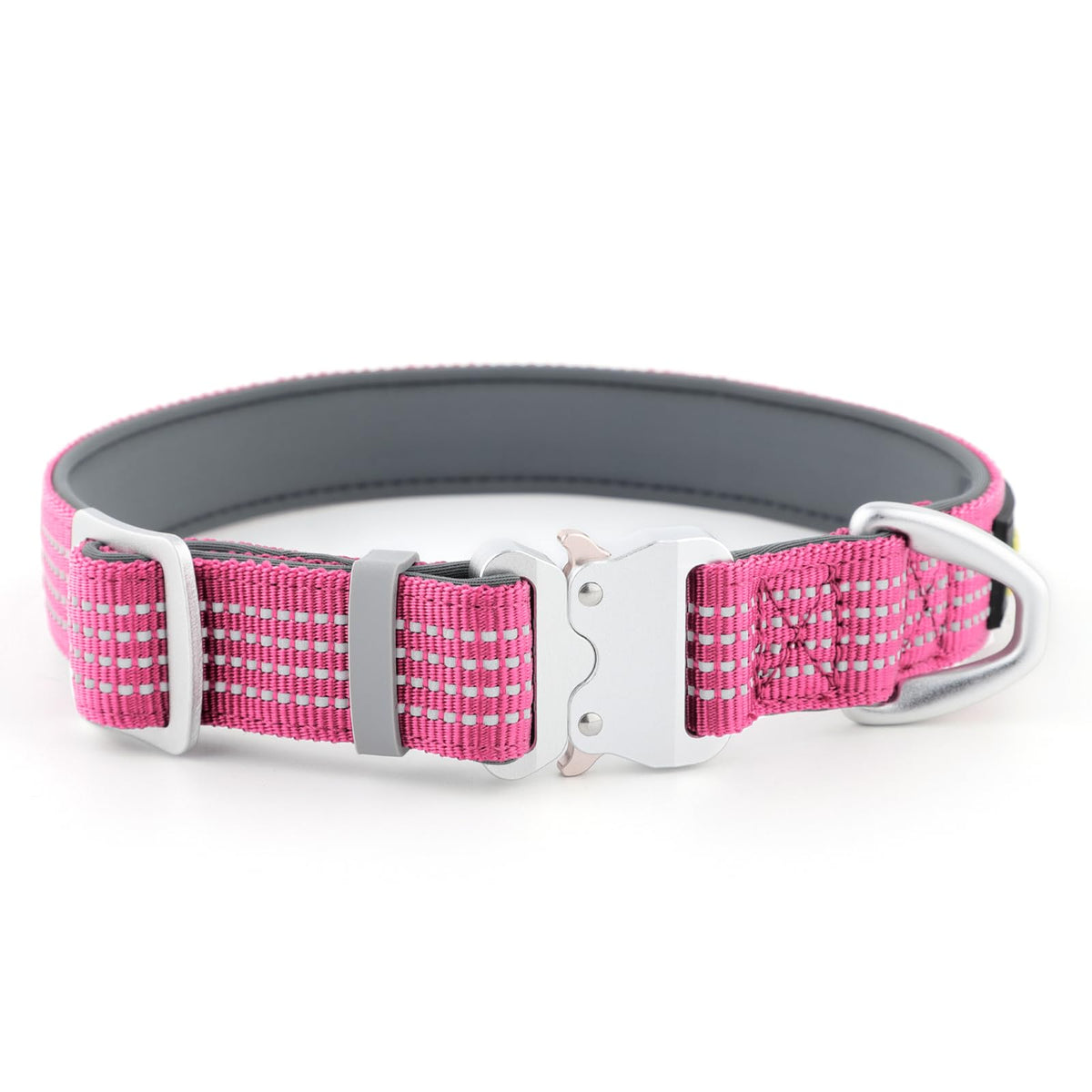 Collar reflectivo PLUTUS PET con hebilla de aleación aeronáutica para paseos nocturnos seguros.