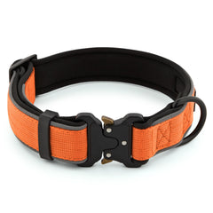 Collar táctico Plutus Pet, vista lateral, duradero para paseos y entrenamiento.