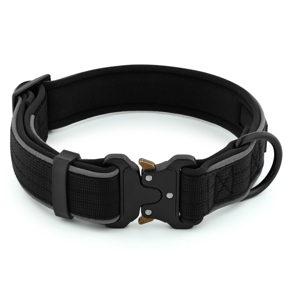 PLUTUS PET collar con acolchado de neopreno para mayor confort durante caminatas.