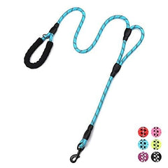 Correa Plutus Pet con manija acolchada para caminatas largas y cómodas.
