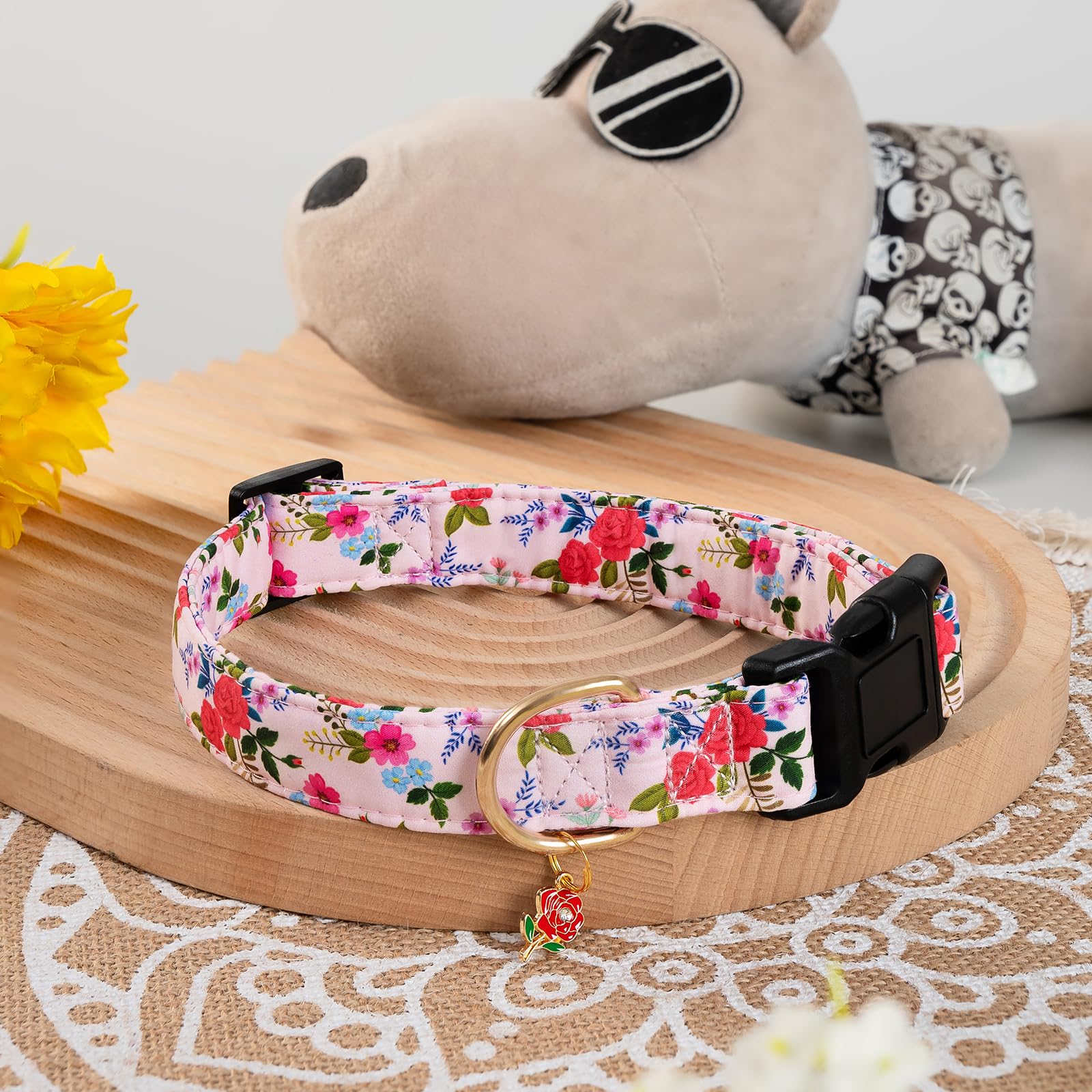 Collar PREHAI colgante incluido, añade encanto y estilo.