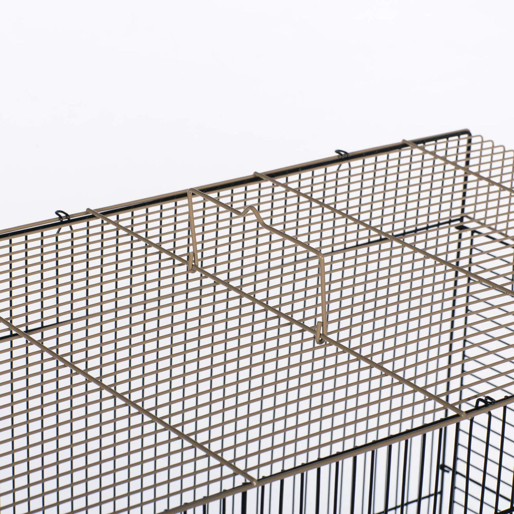 Prevue Pet Products jaula de vuelo azul y blanco, interiores amplios para movimientos seguros de aves.