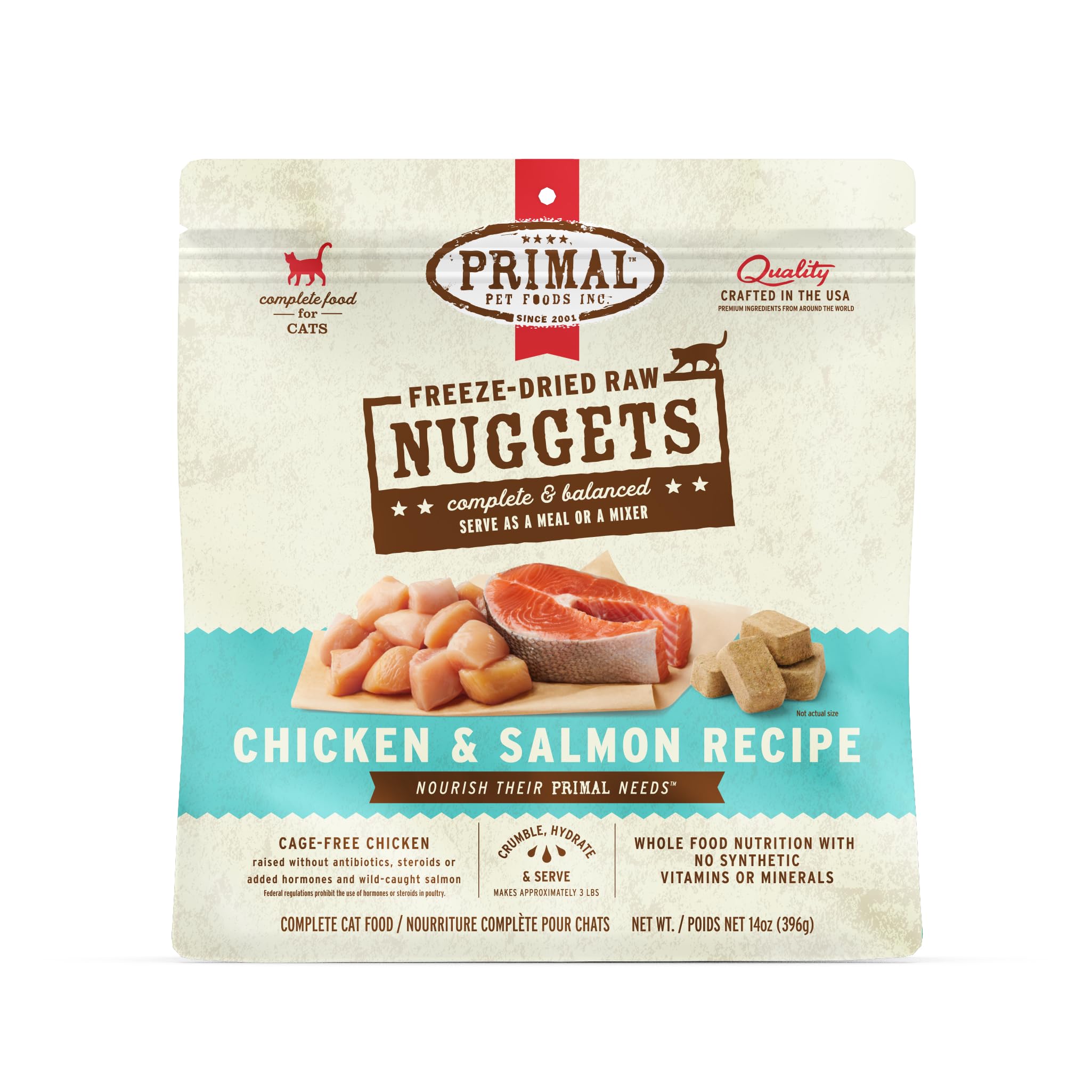 Primal bocaditos pollo-salmón, snack crujiente para gatos adultos.