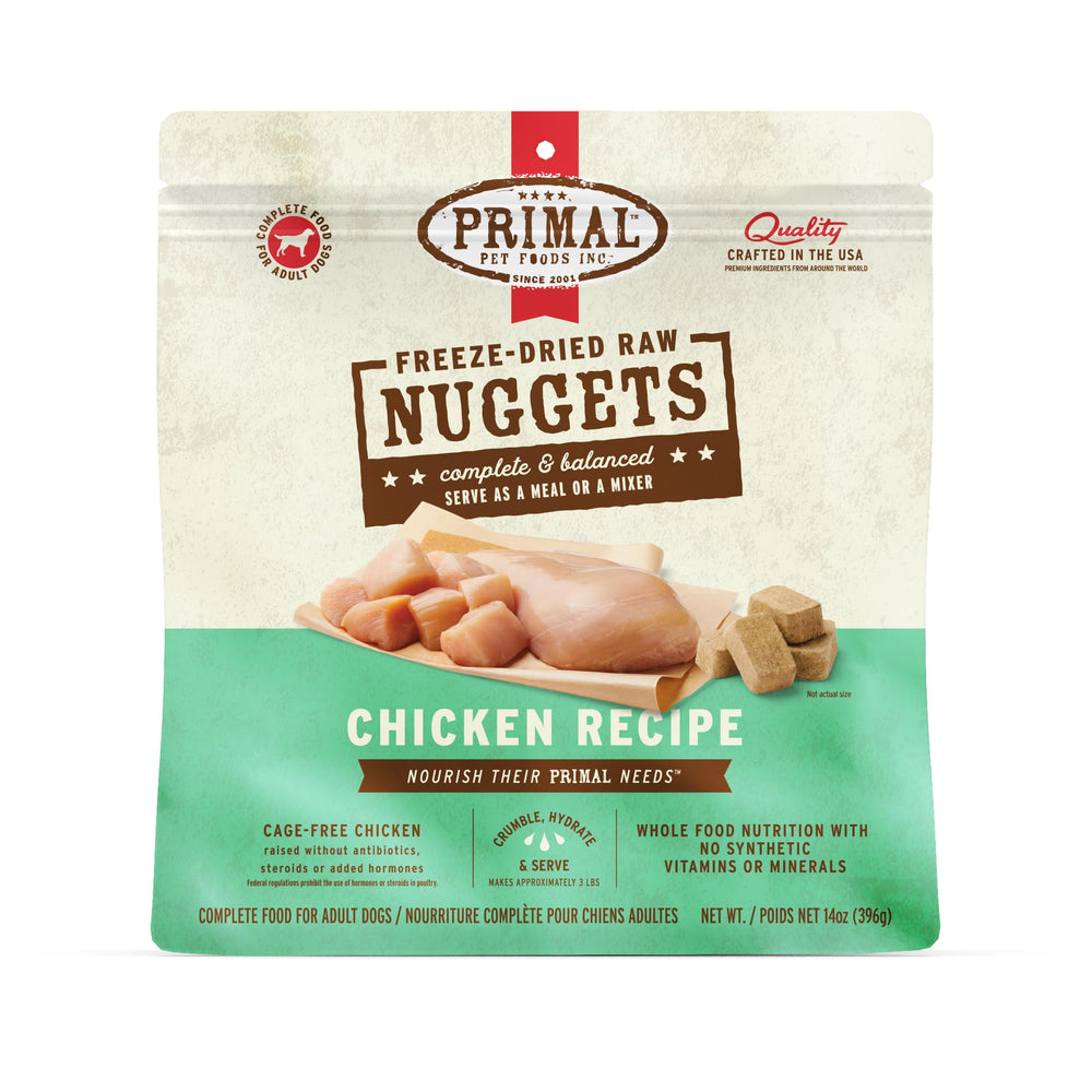 Primal Bocados de pollo liofilizados para perros, ideal como comida completa o topper.