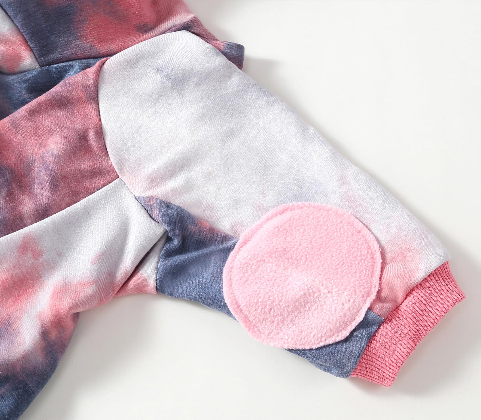 PriPre detalle de estampado multicolor en sudadera de perro para uso diario