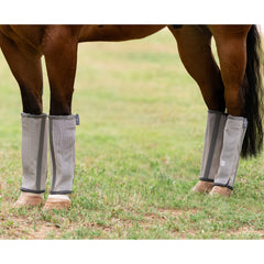 Professional's Choice Deluxe Fly Boots reducen pisadas para ayudar a mantener moscas alejadas