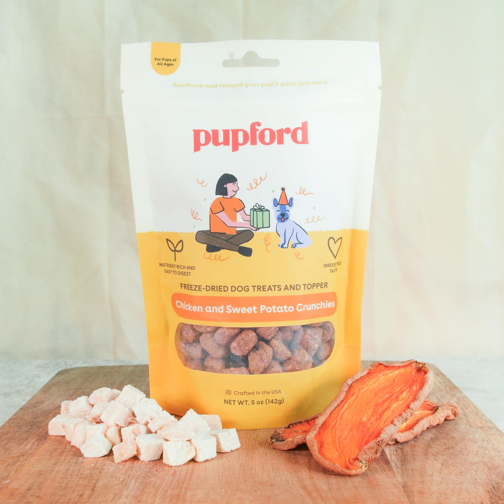 Pupford Crunchies dental-crujiente, textura que apoya la higiene dental durante el premio.