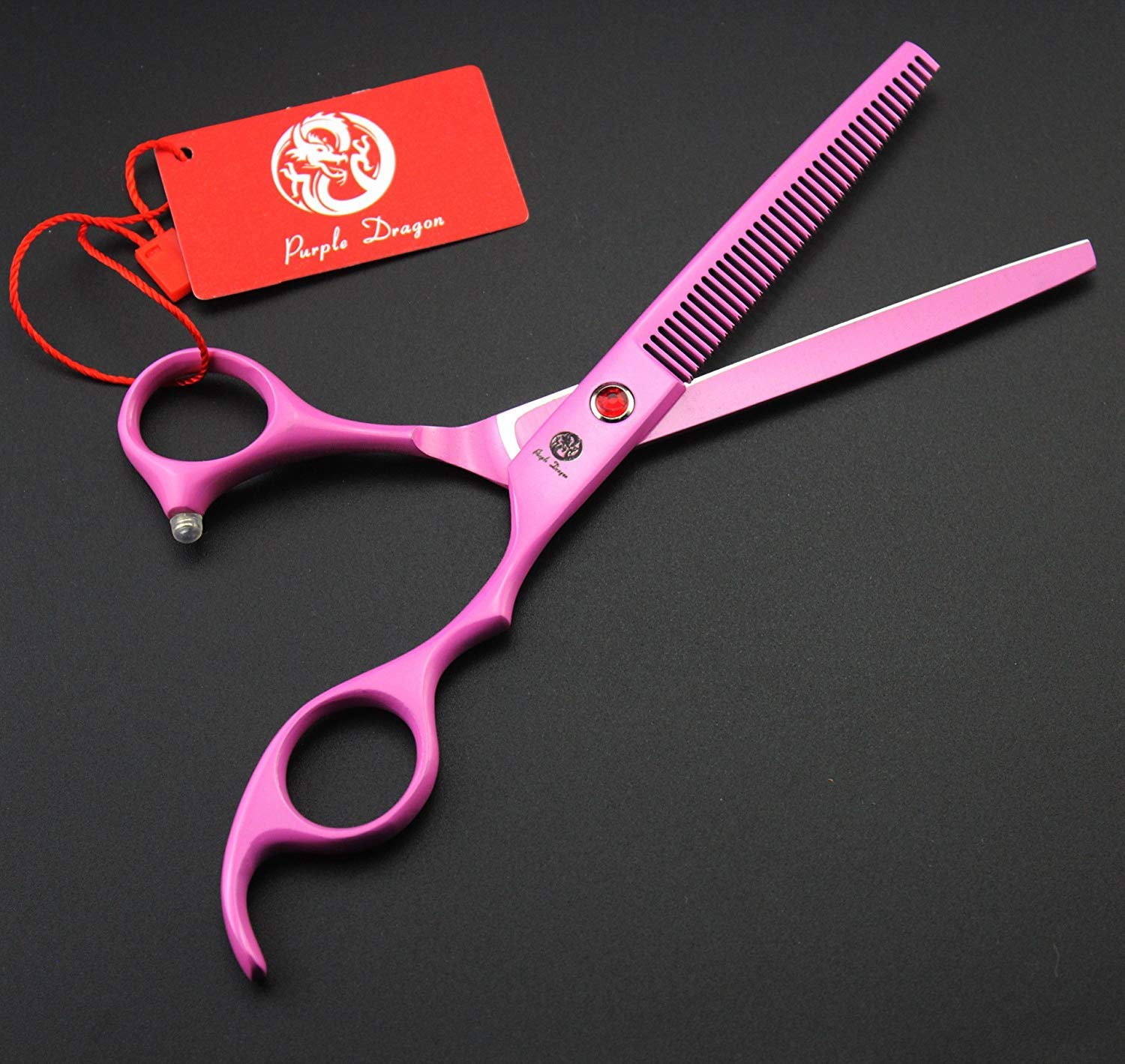 Superficie pulida mejora resistencia al desgaste en grooming diario.