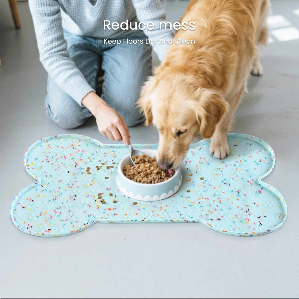 PWTAA resistente a derrames, protege el suelo incluso con mascotas glotonas.