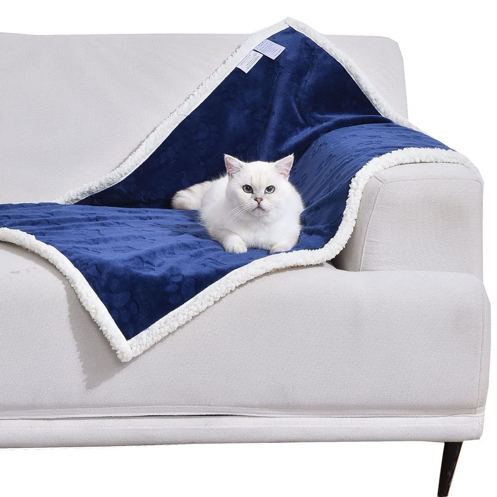 Manta Qeils para perros pequeños, frente con huellas, comodidad suave para mascotas.
