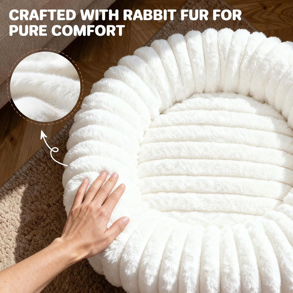 Cama para perro pequeño QOKO con base antideslizante para mayor seguridad.