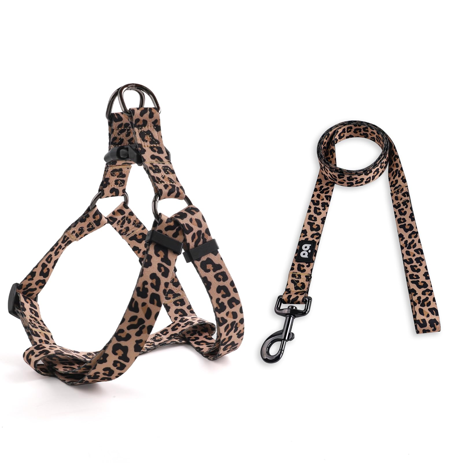QQPETS arnés para perro ajustable y duradero, ideal para paseos cómodos.