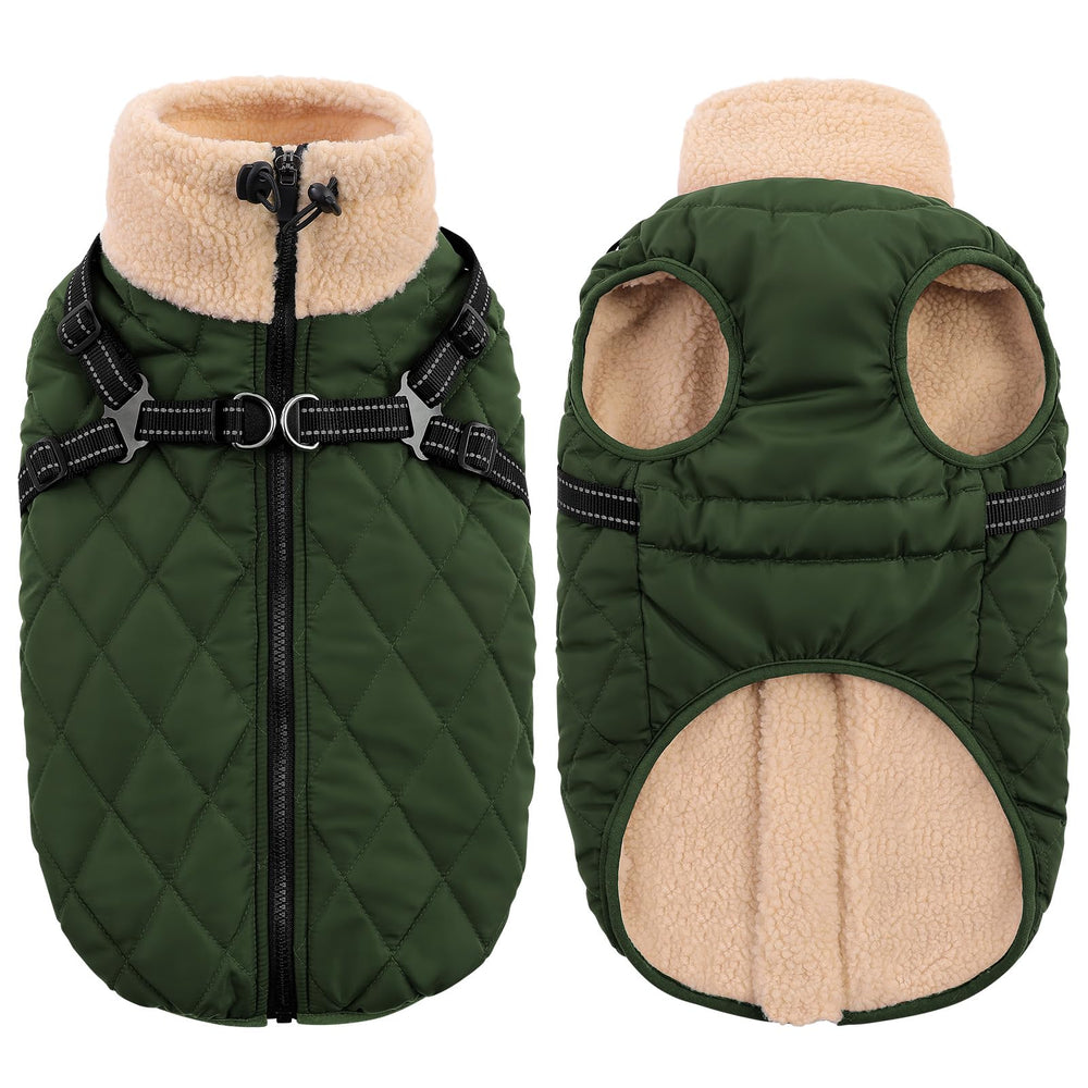 Uso de Queenmore en exteriores invernales, ideal para senderismo y juegos en la nieve.