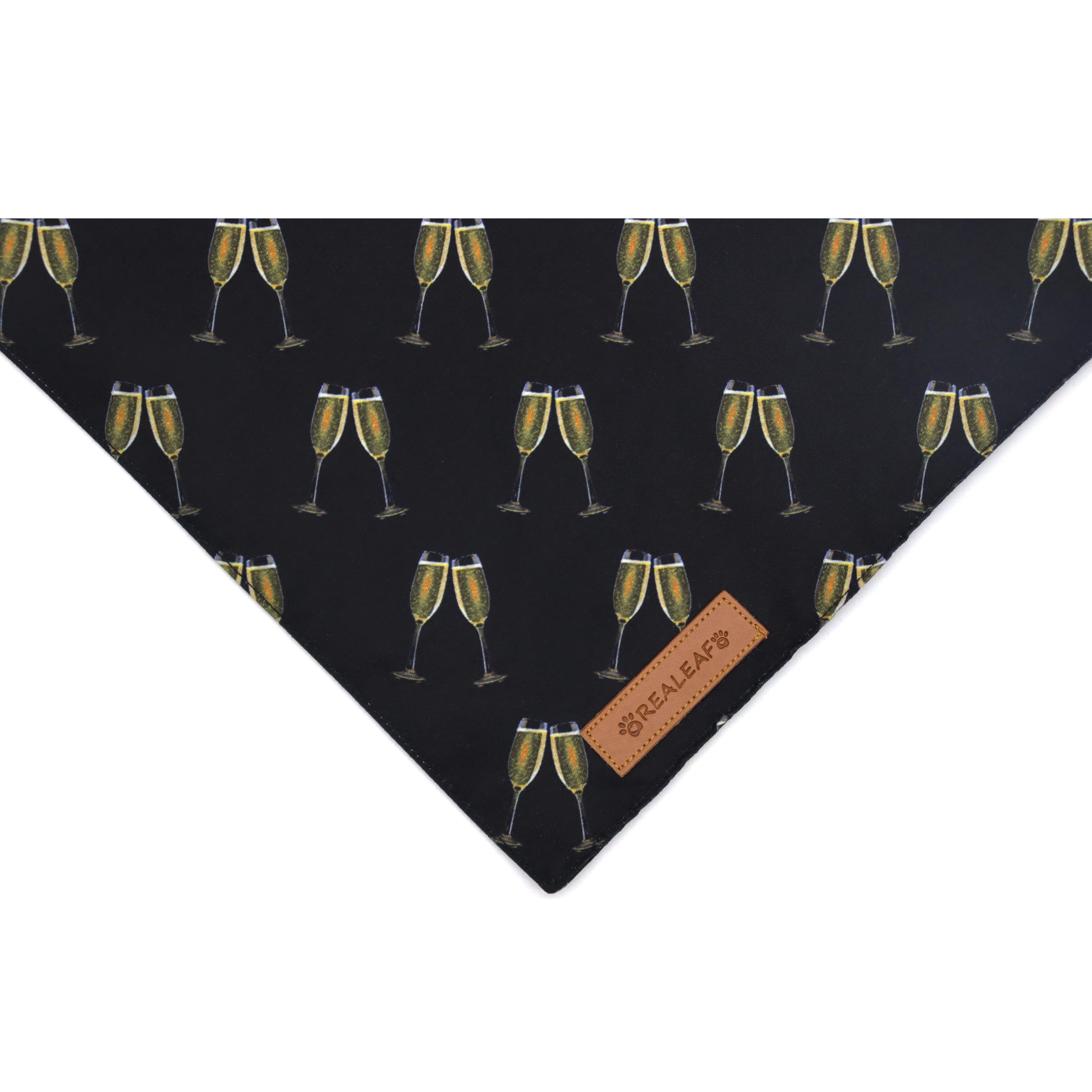 Bandana festiva de Realeaf, ideal para ocasiones especiales y fotos memorables.