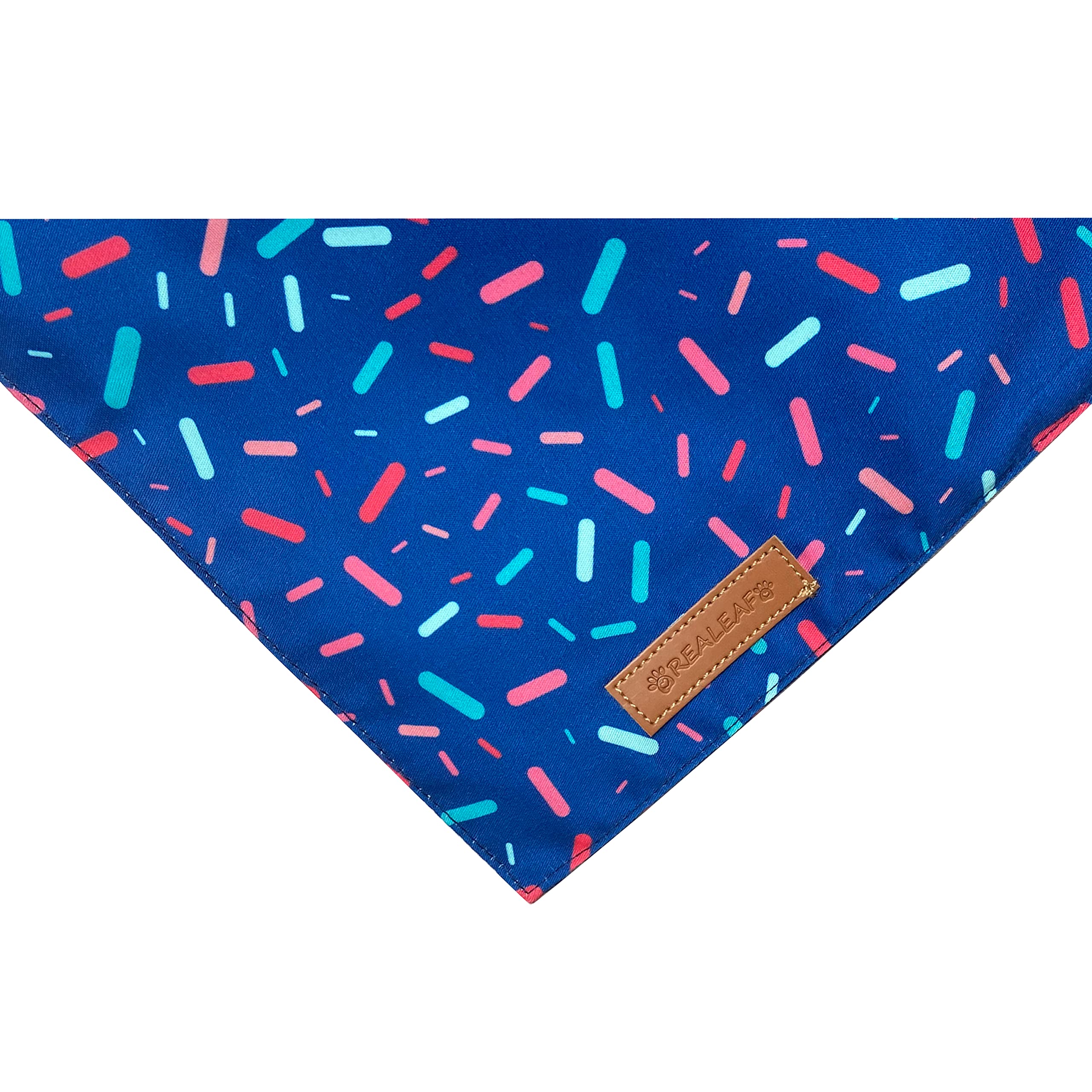 Tela premium y duradera de Realeaf, adecuada para aventuras diarias.