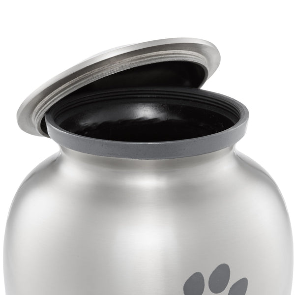 Reminded urna plata, dimensiones 8,5 por 5,5 pulgadas.
