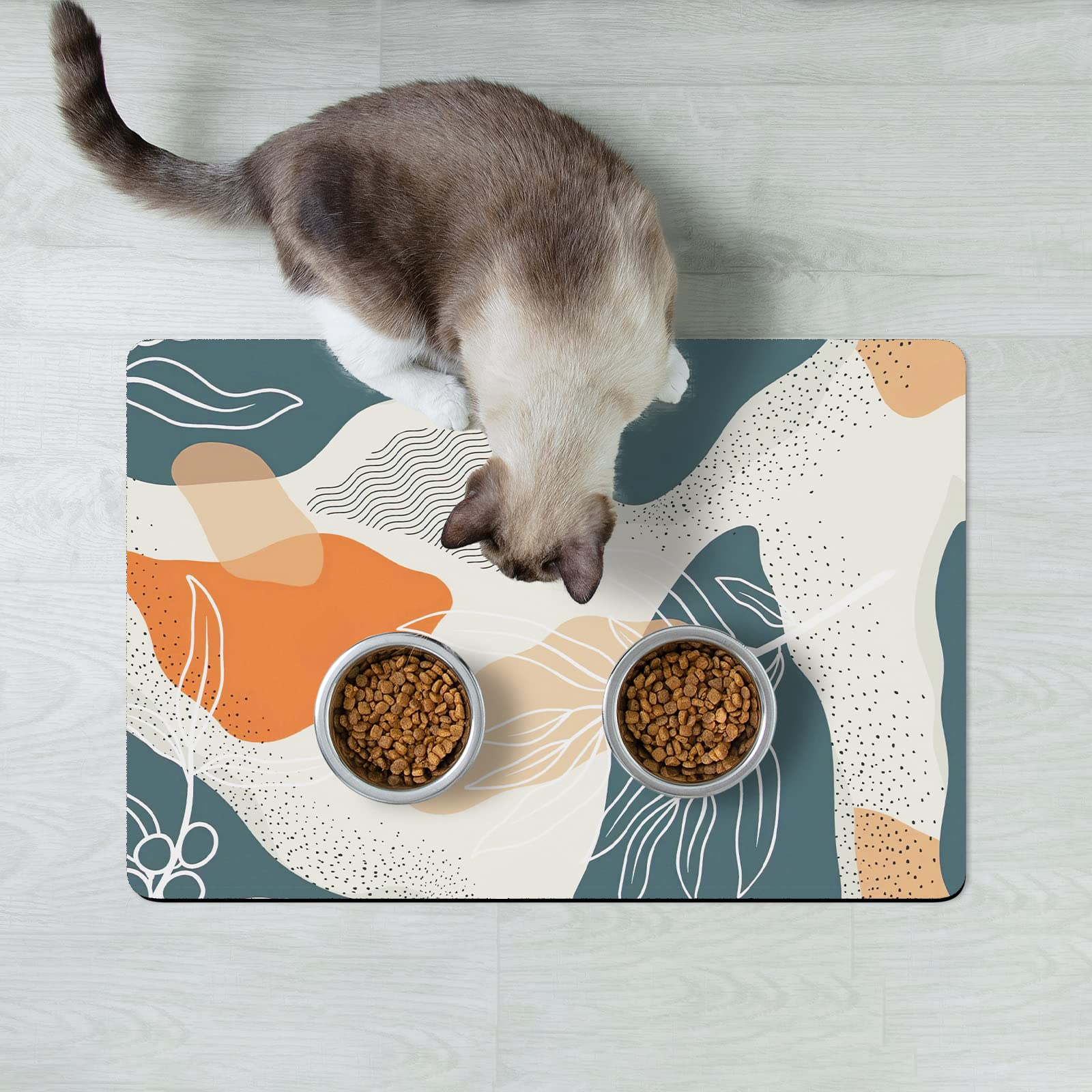 Protección de suelo con diseño boho y superficie absorbente de Rnivvi.