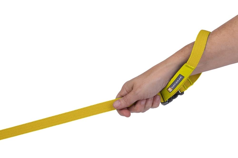 Ruffwear Flagline en colores vivos que destacan en cualquier entorno