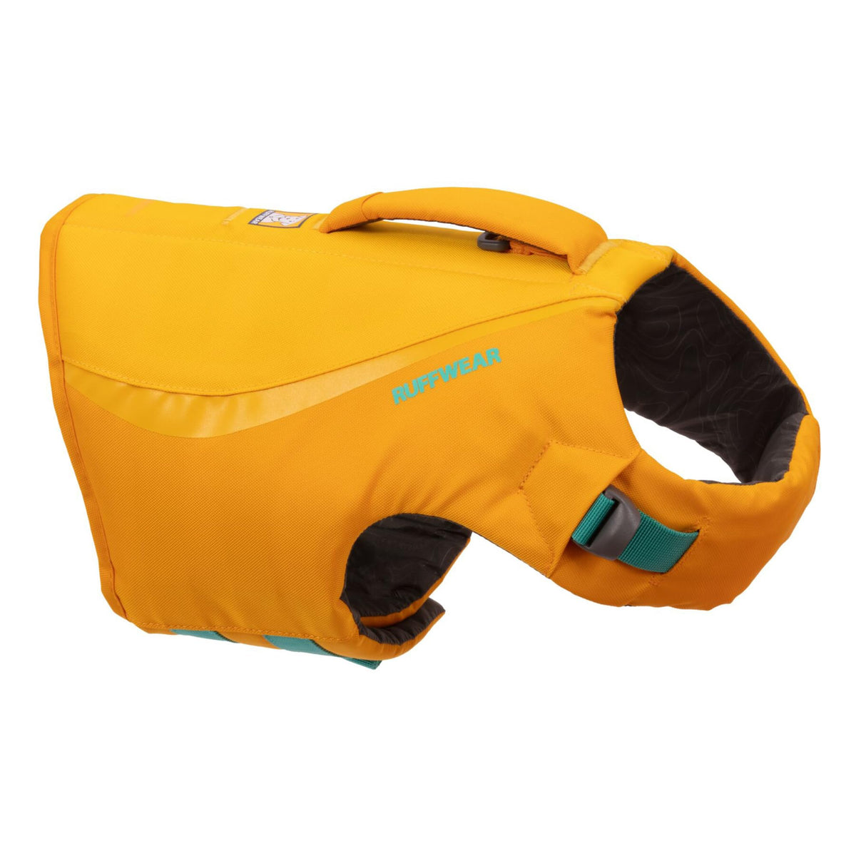 Ruffwear Float Coat muestra un ajuste seguro para nadar.