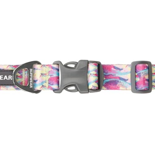 Ruffwear Front Range con hebilla lateral para ajuste rápido y seguro.