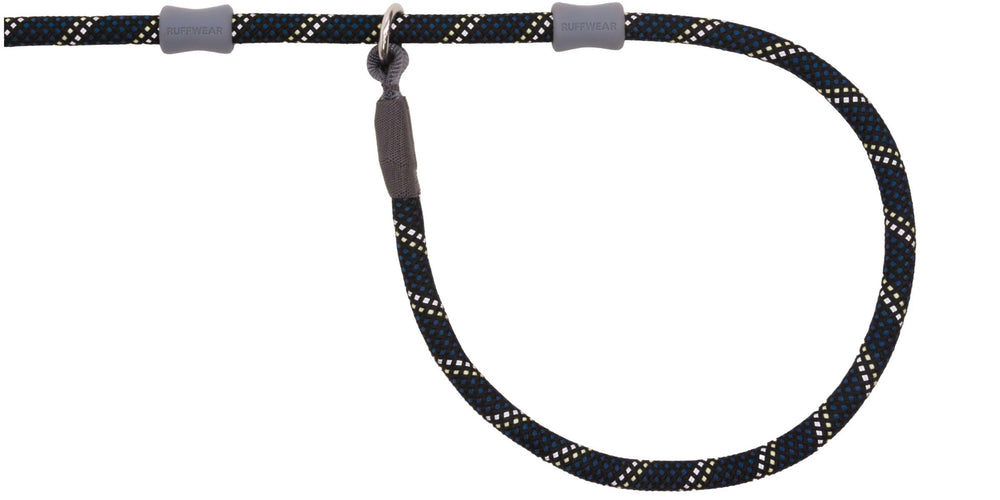 Ruffwear Just‑A‑Cinch, detalle de correas sin collar para ajuste seguro.
