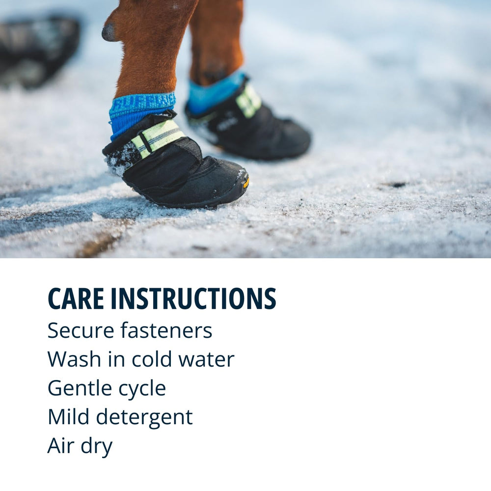 Ruffwear Summit Trex: material repelente al agua para días mojados.