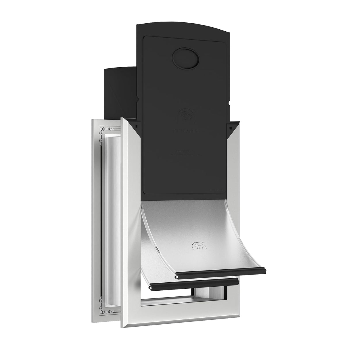 Puerta Sammak para perro grande instalada en pared exterior para acceso cómodo.