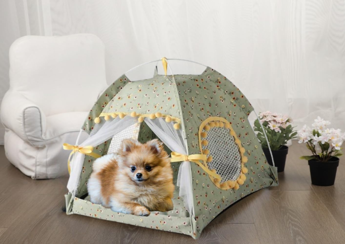 Selena cama-tienda para mascotas, vista lateral, espacio ventilado para descansar.