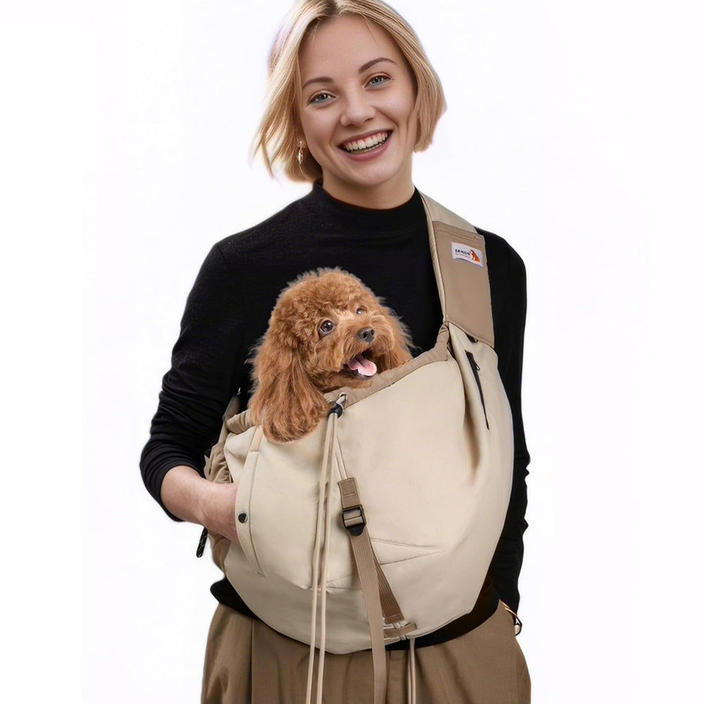 SENIOR BUDDAY portador de perro beige, práctico para viajes sin manos.