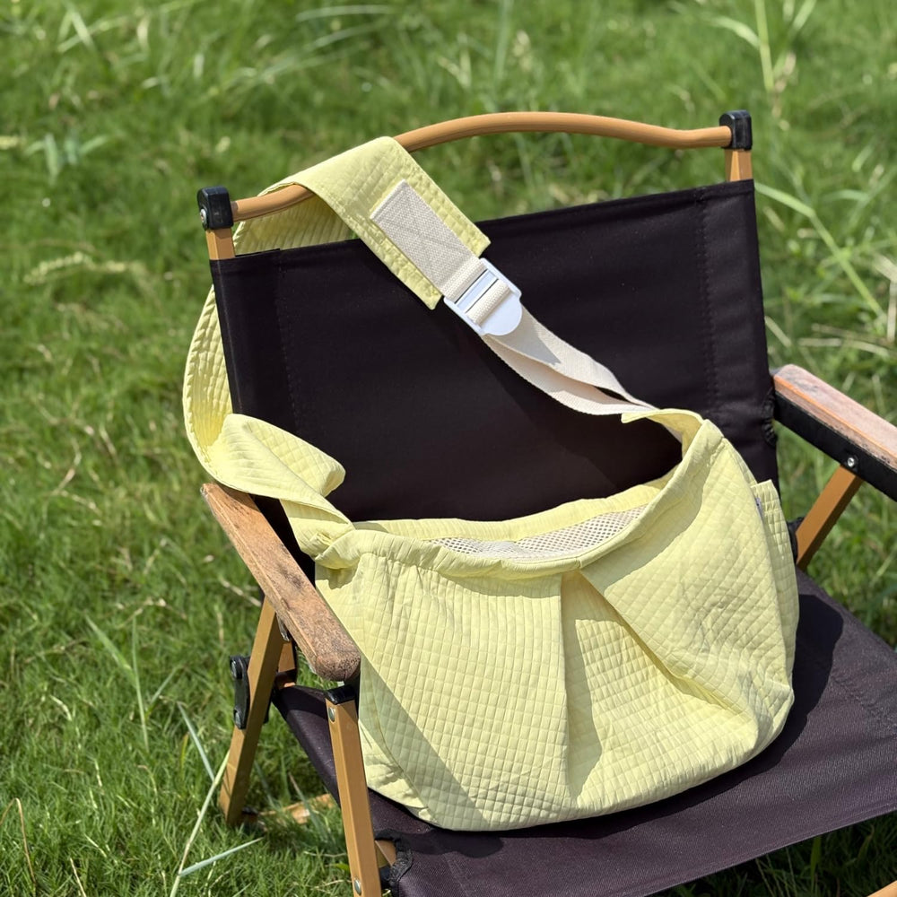 SEZDEKI Ferret Sling Carrier con apertura de cremallera para mayor seguridad.