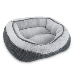 Cama SIWA MARY para perros y gatos con diseño lujoso y cómodo.