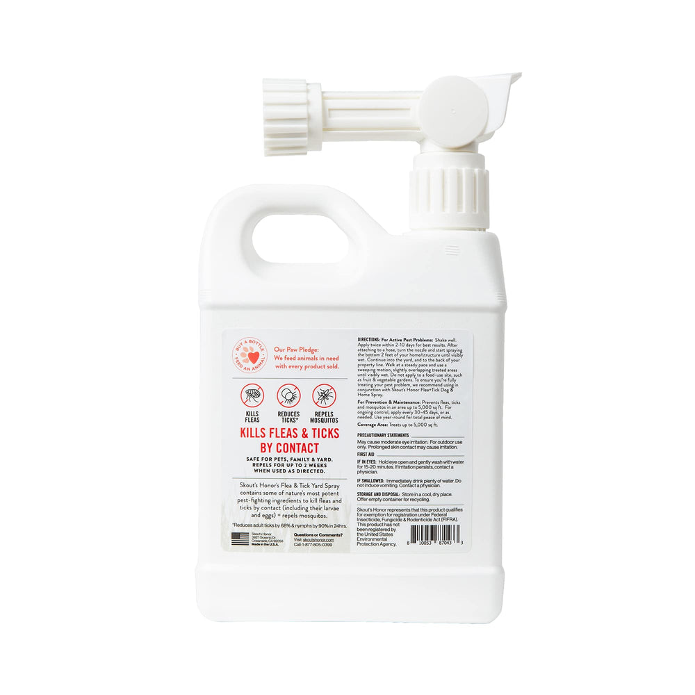 Aplicación de Yard Spray con manguera para cobertura amplia en el jardín
