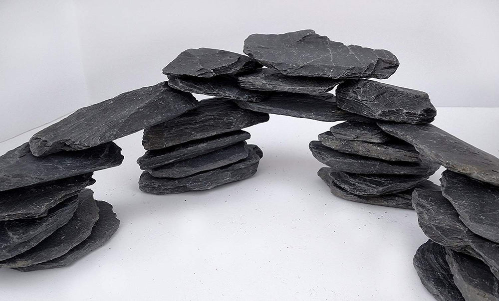 Small World Slate & Stone: piedras para jardines miniatura, senderos y mosaicos con textura natural.