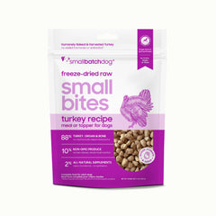 smallbatch-bocados-pavo-liofilizado, snack proteico para perros activos.