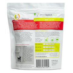 smallbatch Pets carne de res de pastura como fuente principal de proteína