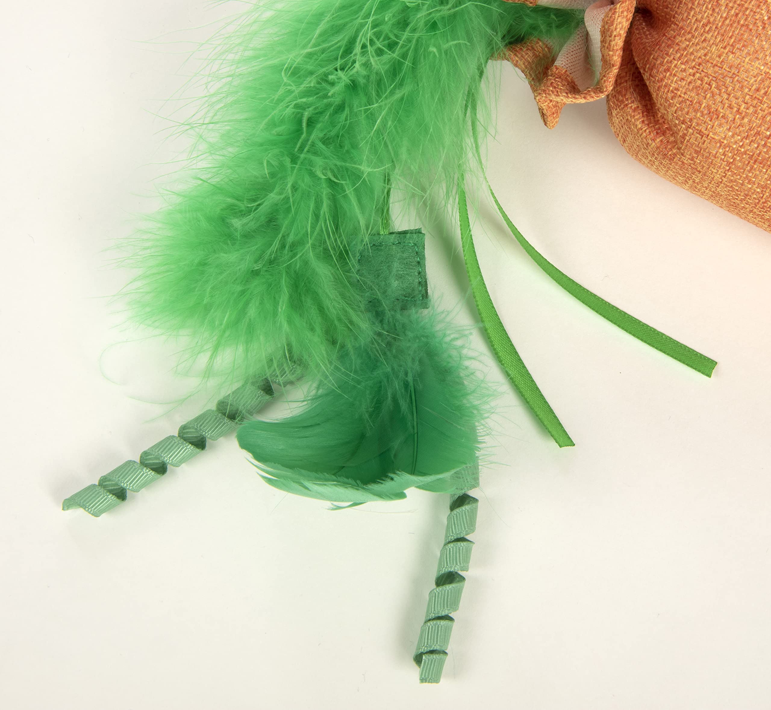 SmartyKat Kolossal Karrot Crinkle Kicker con hierba gatera para estimular juego