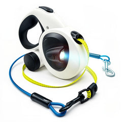 Snuggle Paws correa retractil 16 pies, ideal para paseos controlados y sin enredos.