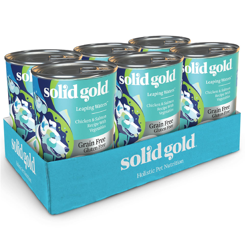 Solid Gold latas con salmón y pollo para estómago sensible.
