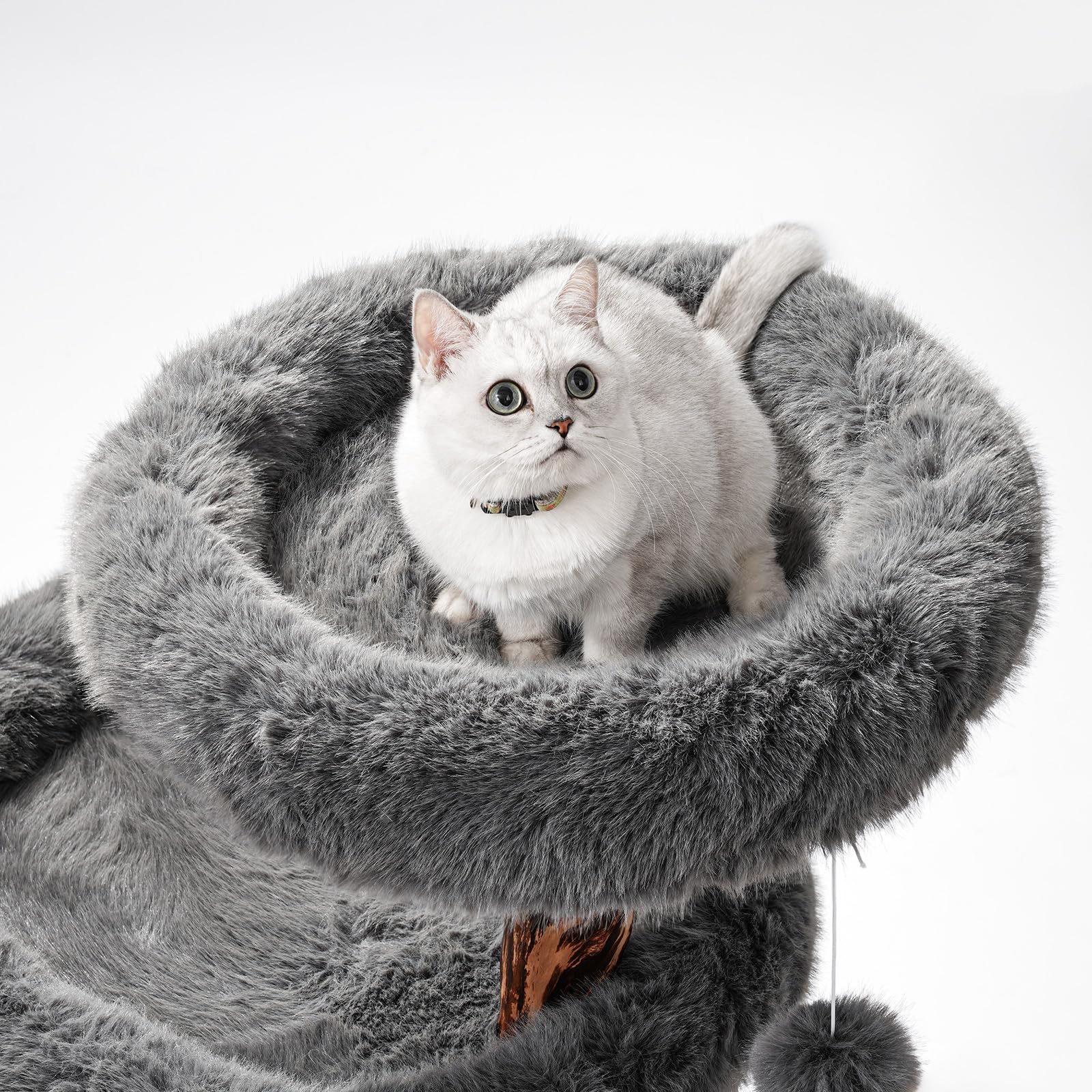 Sopapets Árbol con cama superior para felinos grandes y relajados.