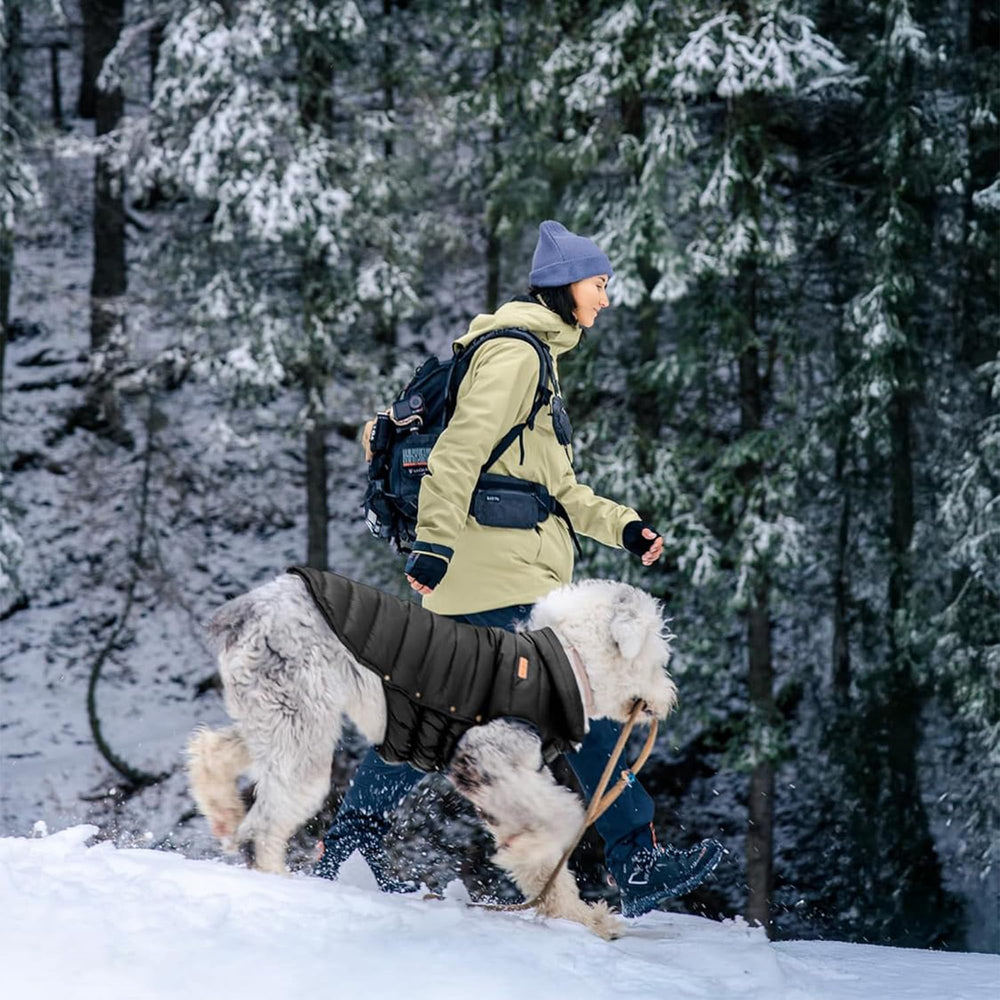 Space LION chaqueta puffer, tejido exterior resistente, protección contra elementos.
