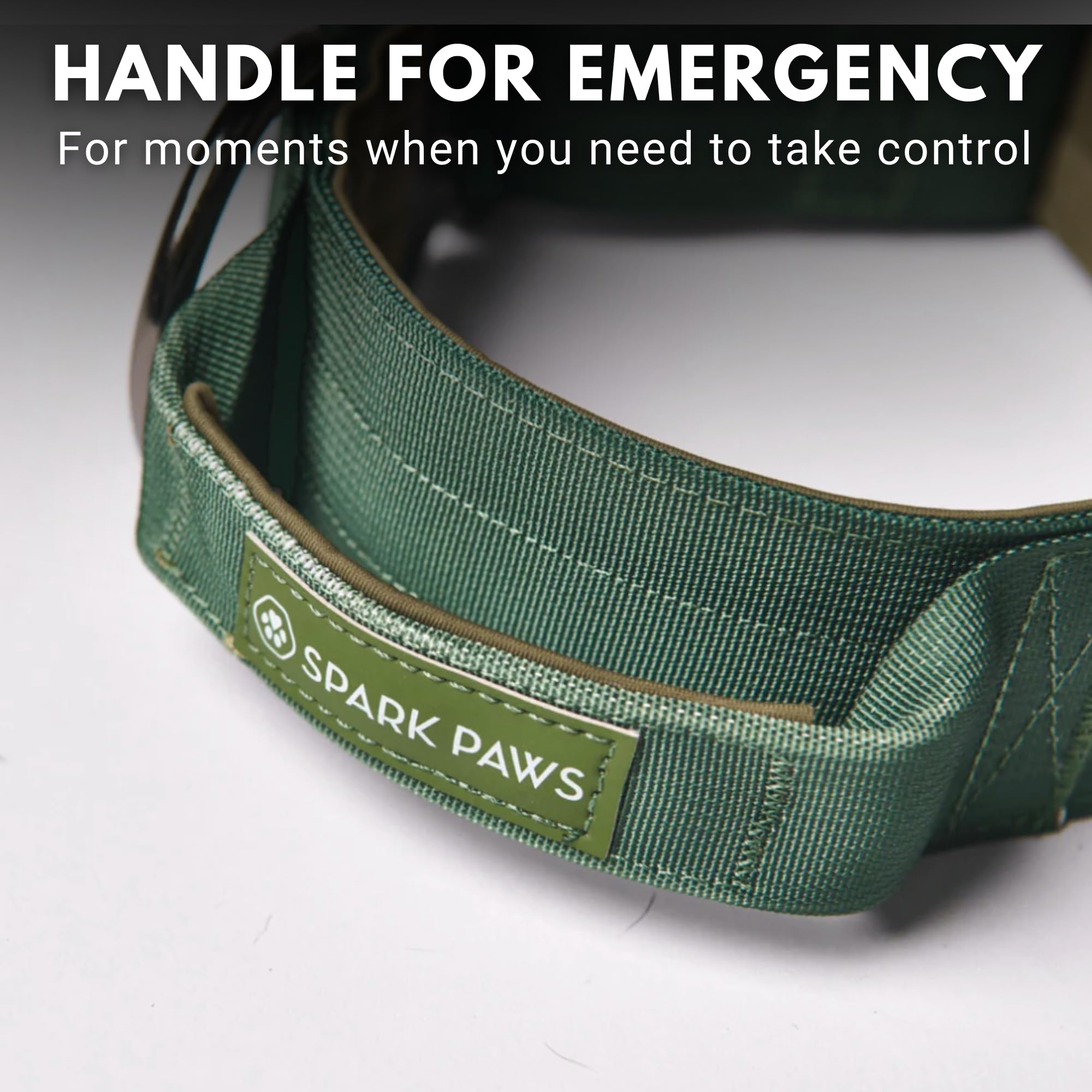 Collar táctico Spark Paws verde de nylon premium y hebilla resistente.