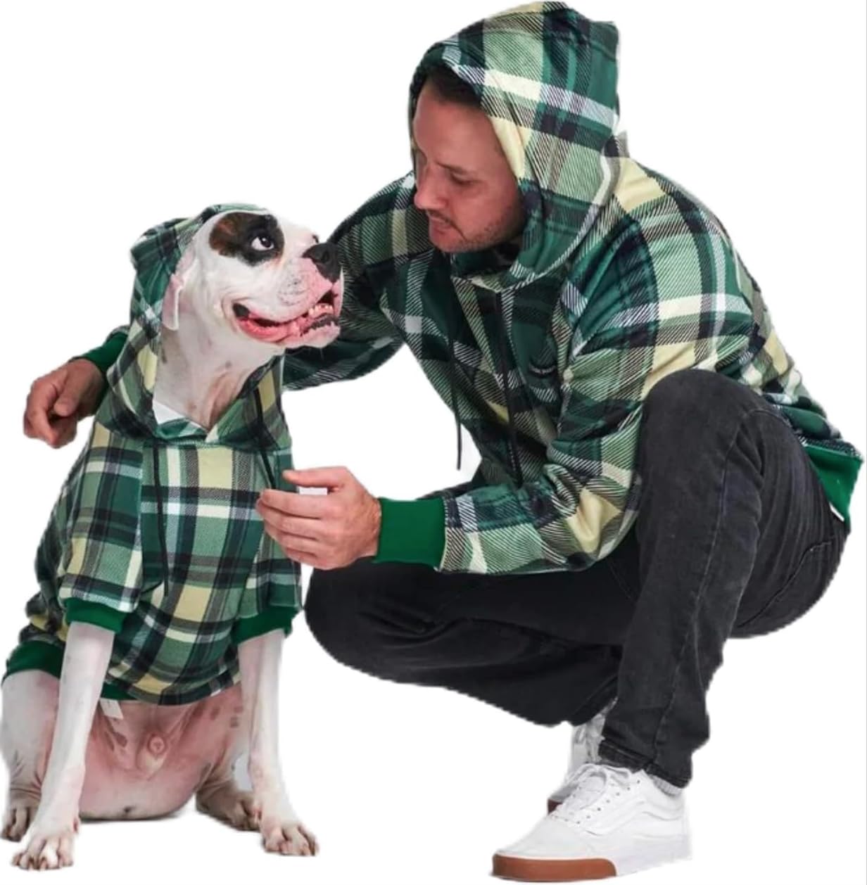Detalle de costuras y cuello ajustable de la sudadera Spark Paws.