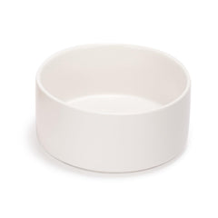 SPUNKYJUNKY comedero cerámico 60oz blanco, base estable para mascotas.