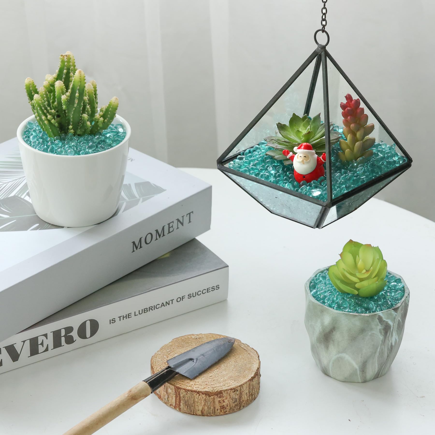 Piedras para terrarios verde T4U, suavizan crecimientos y ofrecen fondo natural.